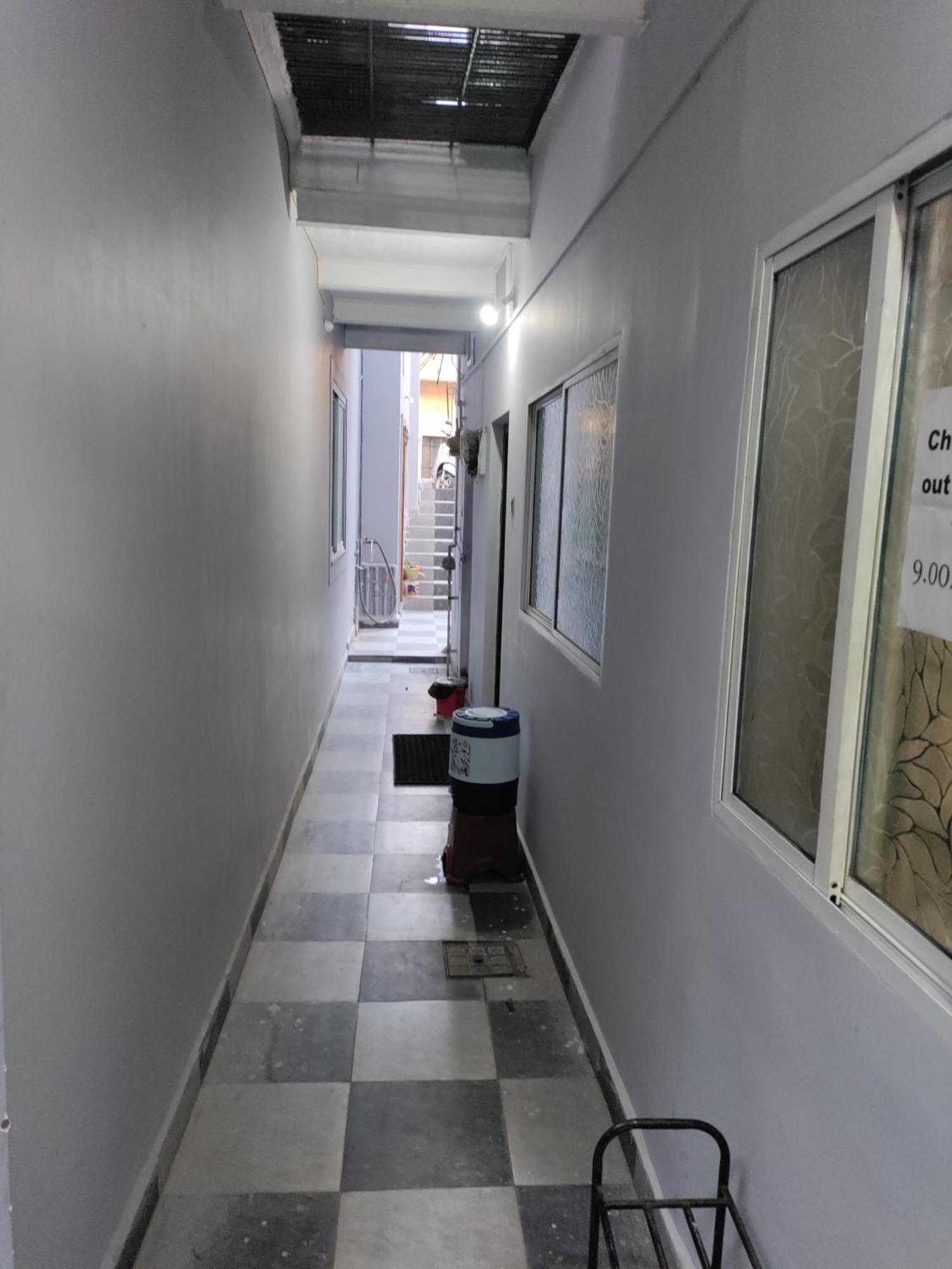 Ramashray Guest House 乌贾因 外观 照片